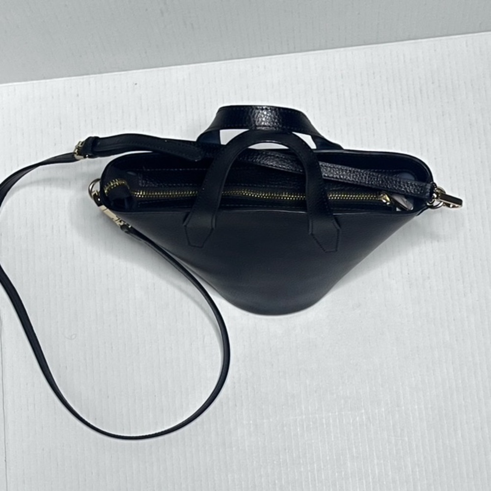 Barney’s New York Crossbody Bucket Bag - Picture 6 of 11